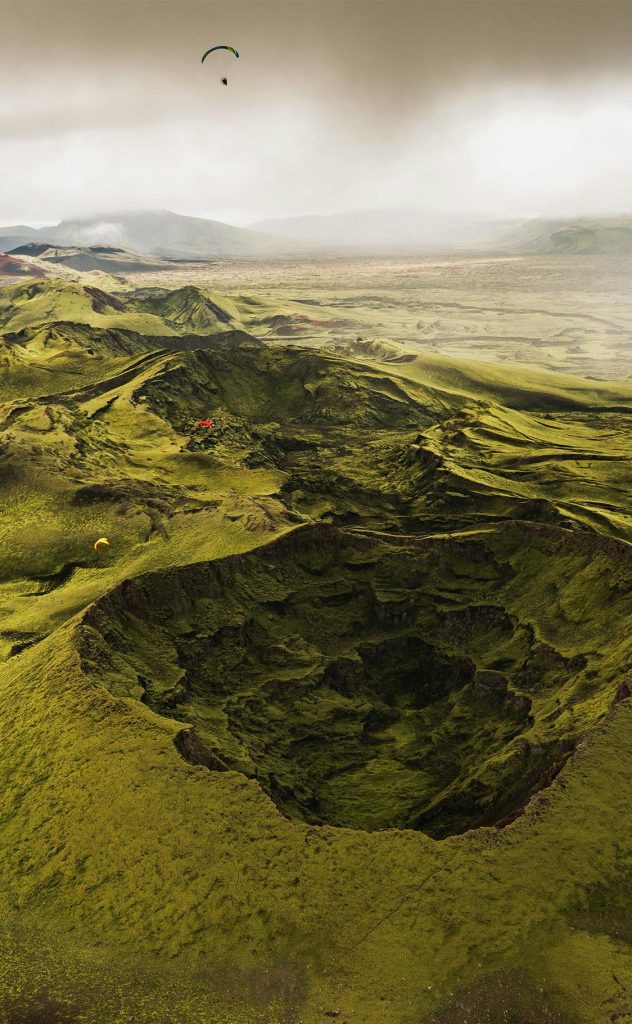 iceland paramotor craters