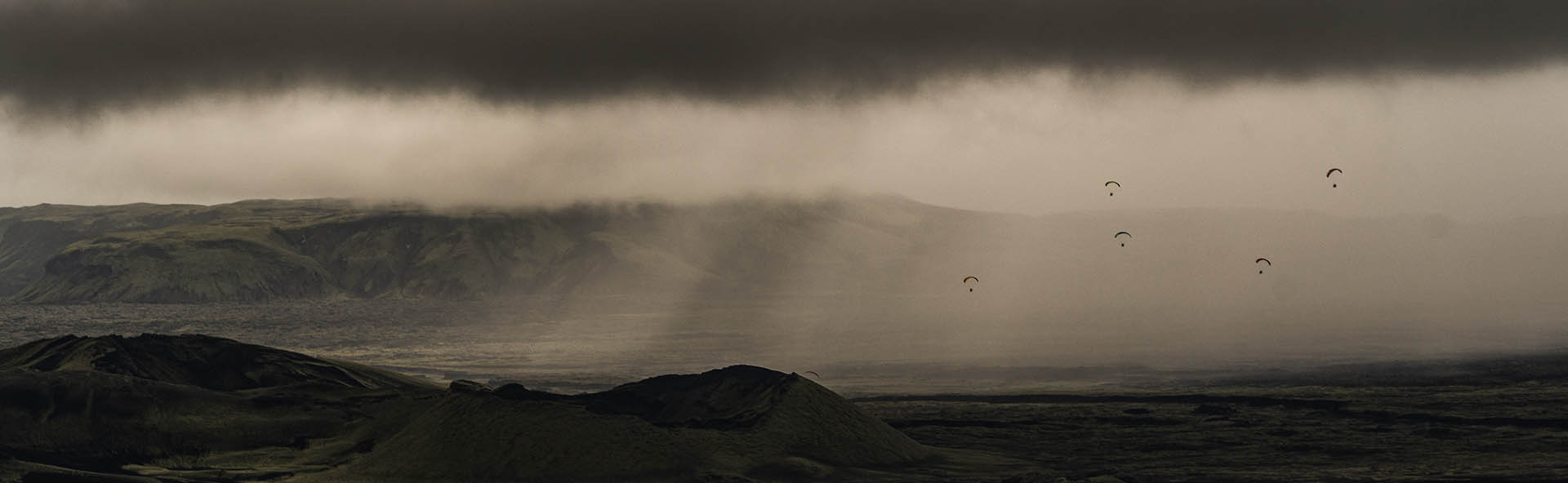 iceland paramotor rainy